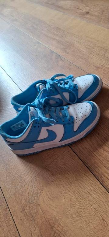 Nike dunk mt 36 beschikbaar voor biedingen