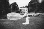 Prachtige trouwjurk met kanten split, Pronovias, maat 36, Ophalen, Zo goed als nieuw, Wit, Trouwjurk