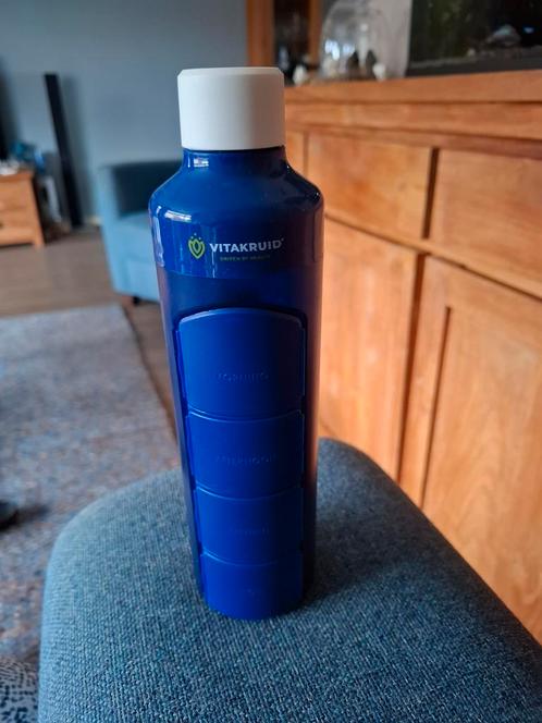 Vitakruid Waterfles met Pillendoos, Sport en Fitness, Bidons, Zo goed als nieuw, Ophalen of Verzenden