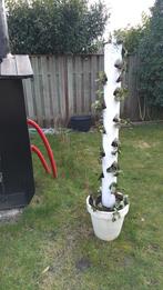 verticaal tuinieren met deze 'aardbeien' toren. zie foto's, Tuin en Terras, Bloembakken en Plantenbakken, Ophalen, Kunststof, Gebruikt