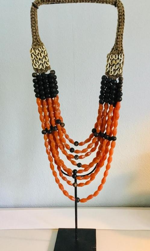 Bijzondere ketting uit Indonesië, Sieraden, Tassen en Uiterlijk, Kettingen, Overige materialen, Ophalen of Verzenden