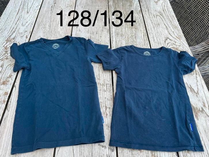 2 tshirt maat 128-134 ondergoed claesens donkerblauw, Kinderen en Baby's, Kinderkleding | Maat 128, Zo goed als nieuw, Jongen