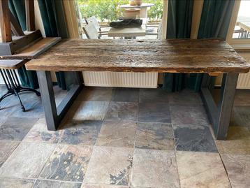 Driftwood eettafel stalen poten beschikbaar voor biedingen