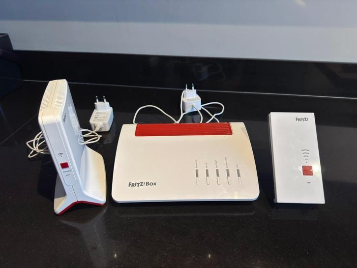Fritz!Box 7590 AX v2, Computers en Software, Routers en Modems, Zo goed als nieuw, Router met modem, Ophalen