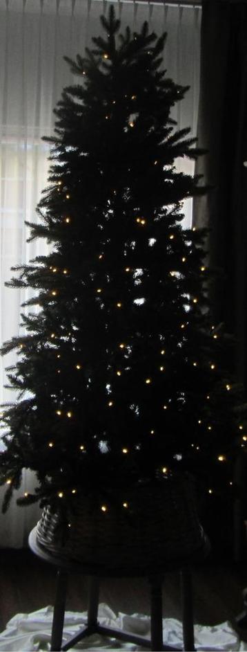 Kerstboom blackbox beschikbaar voor biedingen
