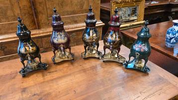 Verzameling kraantjeskannen € 250 beschikbaar voor biedingen