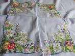 Geborduurd tafelkleed licht blauw met bloemen, Antiek en Kunst, Antiek | Kleden en Textiel, Verzenden