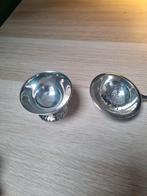 Setje van verzilverd theezeefje en voetkommetje., Ophalen of Verzenden