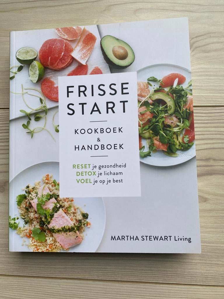Frisse Start Kookboek - Martha Stewart Living, Boeken, Voorgerechten en Soepen, Ophalen of Verzenden, Zo goed als nieuw, Europa