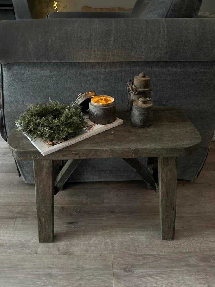 Oud houten bankje oldfarm Aura Peeperkorn, Huis en Inrichting, Woonaccessoires | Overige, Ophalen of Verzenden
