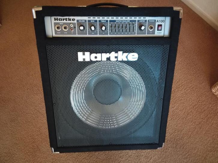 Hartke A100 basversterker, Muziek en Instrumenten, Versterkers | Bas en Gitaar, Gebruikt, Basgitaar, 100 watt of meer, Ophalen