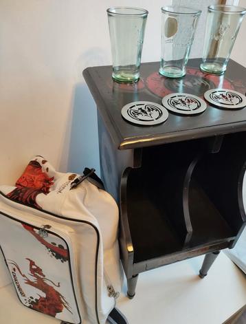 Bacardi minibar voor flessen of glazen in te bewaren  beschikbaar voor biedingen