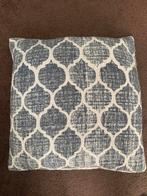 Kussen 50/50 blauwe witte ruit, Huis en Inrichting, Woonaccessoires | Kussens, Ophalen of Verzenden, Zo goed als nieuw, Blauw