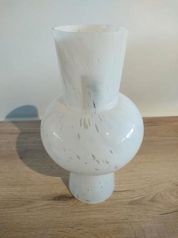 Vaas Light and Living off white/creme glas  beschikbaar voor biedingen
