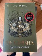 De Grisha - Schim en Schaduw (Leigh Bardugo), Boeken, Fantasy, Ophalen of Verzenden, Zo goed als nieuw, Leigh Bardugo
