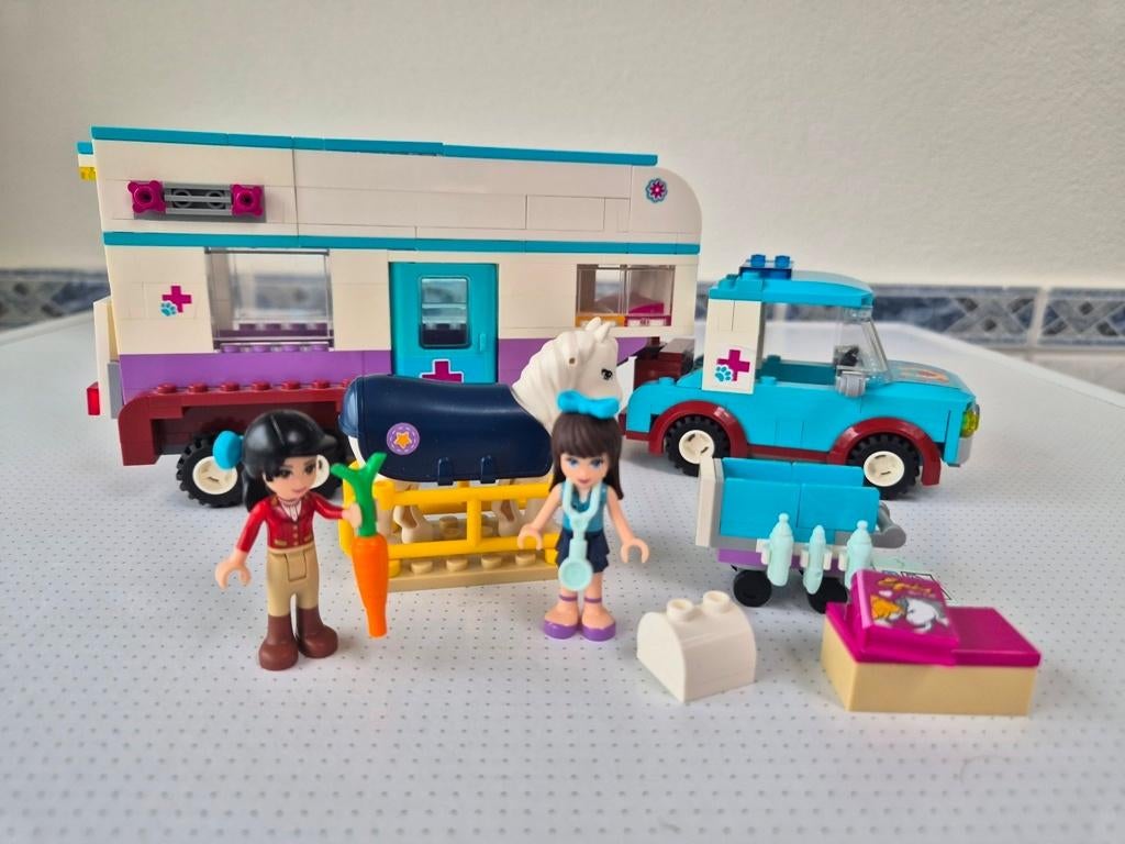 Lego Friends Paardendokter trailer (41125), Ophalen of Verzenden, Zo goed als nieuw, Complete set