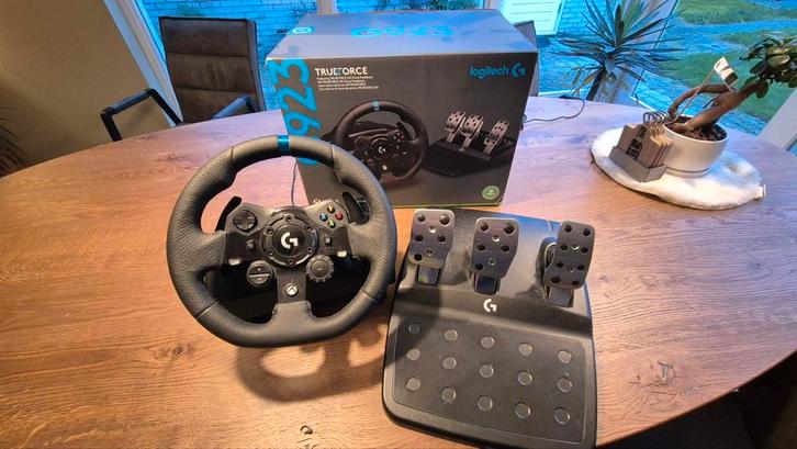 Logitech G923 - Complete Set - Perfecte Staat, Spelcomputers en Games, Spelcomputers | Overige Accessoires, Zo goed als nieuw