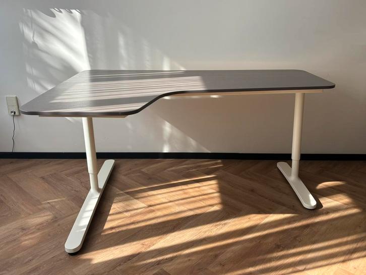 IKEA BEKANT Corner Desk | Nice Condition, Huis en Inrichting, Bureaus, Gebruikt, Bureau, In hoogte verstelbaar, Ophalen