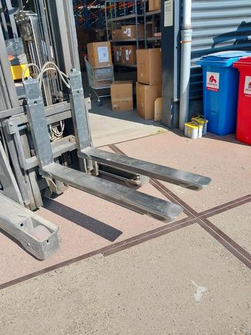 Te koop: set hydraulische telescoopvorken als nieuw beschikbaar voor biedingen