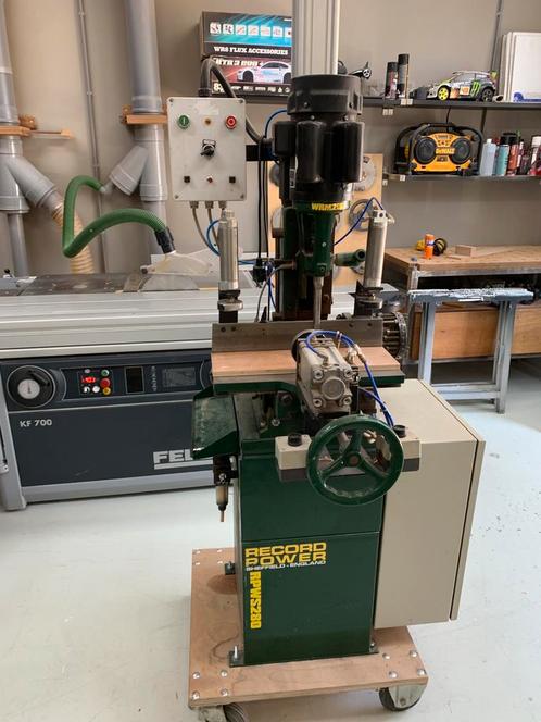 vierkante gatenboormachine lees de text, Doe-het-zelf en Verbouw, Gereedschap | Freesmachines, Zo goed als nieuw, Overige soorten