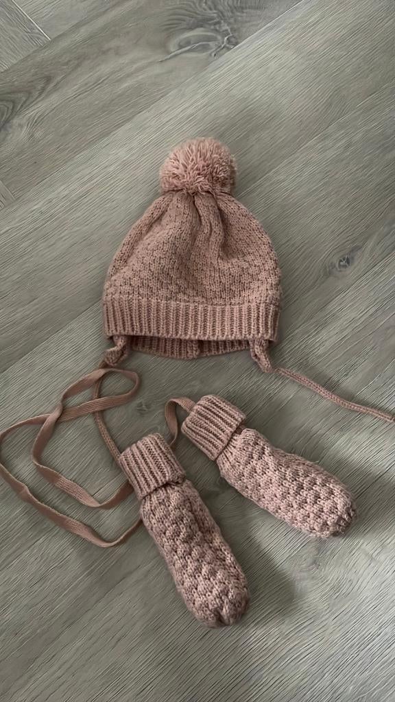 Wintersetje meisje roze muts en wantjes maat 74/80, Kinderen en Baby's, Babykleding | Mutsen, Sjaals en Wanten, Gebruikt, Ophalen of Verzenden