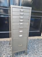 Vintage metalen ladekast
!, Huis en Inrichting, Ophalen, 5 laden of meer, Zo goed als nieuw, Minder dan 100 cm