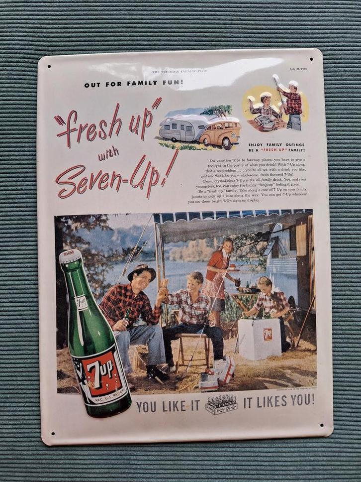 Retro 7up Reclamebord "Out For Family Fun!" - Vintage Stijl, Verzamelen, Merken en Reclamevoorwerpen, Zo goed als nieuw, Reclamebord