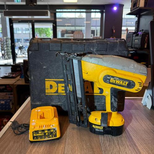 Dewalt DC618 Accu Pintacker | Incl Lader | In koffer met gar, Doe-het-zelf en Verbouw, Gereedschap | Overige machines, Zo goed als nieuw