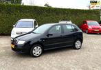Skoda Fabia AIRCO 5 DEURS APK GOED RIJDEND, Voorwielaandrijving, Gebruikt, 4 cilinders, Zwart