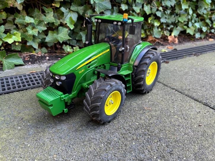 Rc tractor John Deere 7930 met stalen velgen, Hobby en Vrije tijd, Modelbouw | Radiografisch | Overige, Zo goed als nieuw, Ophalen