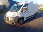Fiat Ducato en een Peugeot Boxer L1h2 300/3000 2012, Auto's, Bestelauto's, Voorwielaandrijving, Bedrijf, 130 pk, 750 kg