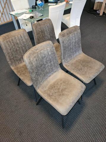 4 eetkamerstoelen Boxer stof soft antraciet showroommodel beschikbaar voor biedingen