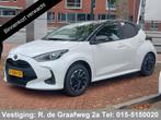 Toyota Yaris 1.5 Hybrid Active Bi-Tone | Apple Carplay& Andr, Gebruikt, Wit, Bedrijf, Hybride Elektrisch/Benzine