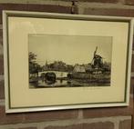 Ets C. Beukenholdt met dorpsaangezicht met molen en brug, Ophalen of Verzenden