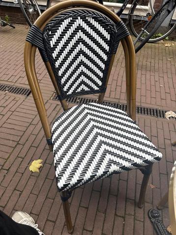 20 Parijse Terrasstoelen - Horeca Kwaliteit beschikbaar voor biedingen