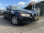 Volvo V70 2.0D NAVI/LEER/STOELVERWARM/TREKHAAK (bj 2009), Voorwielaandrijving, 136 pk, Gebruikt, 1600 kg