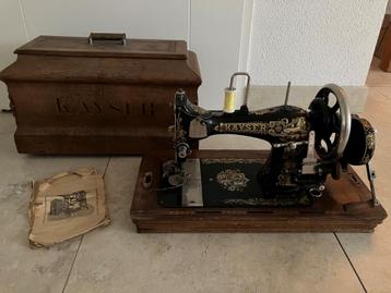 Kayser naaimachine jaren 20 + koffer incl.gebruiksaanwijzing beschikbaar voor biedingen