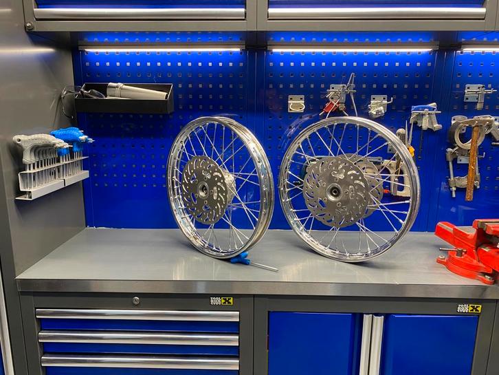 Zundapp Remschijven en spaakwielen met schijfrem actie prijs, Fietsen en Brommers, Brommeronderdelen | Zundapp, Zo goed als nieuw