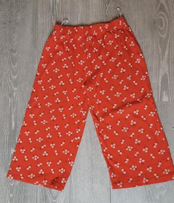 Luchtige wijde broek beschikbaar voor biedingen