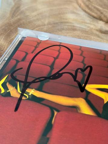 Gesigneerde cd Taylor Swift photo 4 beschikbaar voor biedingen