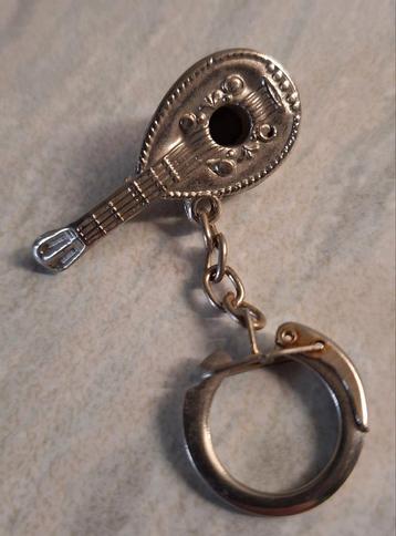 Sleutelhanger mandoline vintage beschikbaar voor biedingen