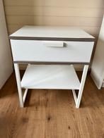 GRATIS Nachtkastje, Huis en Inrichting, Ophalen, Gebruikt, Minder dan 45 cm, Minder dan 55 cm