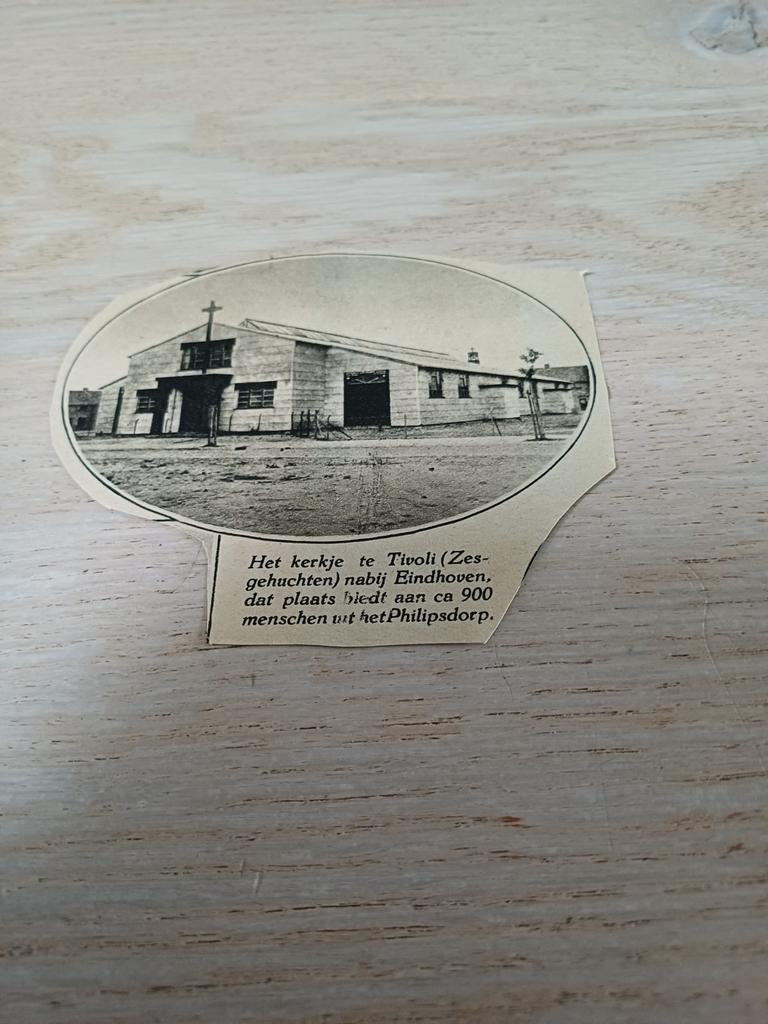 Knipsel kerkje Tivoli Zesgehuchten 1930, Ophalen of Verzenden, 1920 tot 1940, Knipsel(s)