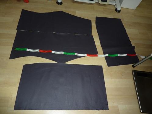 Aubergine nr 4 A kwaliteit soepel echt leer rundleer, Hobby en Vrije tijd, Stoffen en Lappen, Nieuw, Leer of Kunstleer, 30 tot 120 cm