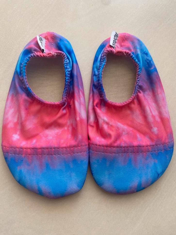 Nieuwe Slipstop waterschoentjes maat 21 / 23, Kinderen en Baby's, Kinderkleding | Kinder-zwemkleding, Nieuw, Zwemschoenen, Meisje