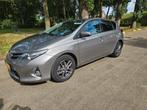 Toyota Auris 1.6 Vvt-i 97KW 5D 2014 Bruin - BENZINE, Auto's, Voorwielaandrijving, 450 kg, 4 cilinders, 132 pk
