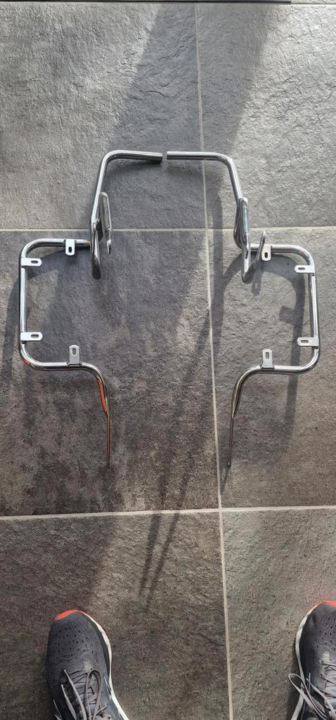 Imitatie Kofferrekje Moto Guzzi Tonti Frame - Nieuw!, Motoren, Onderdelen | Overige, Ophalen of Verzenden