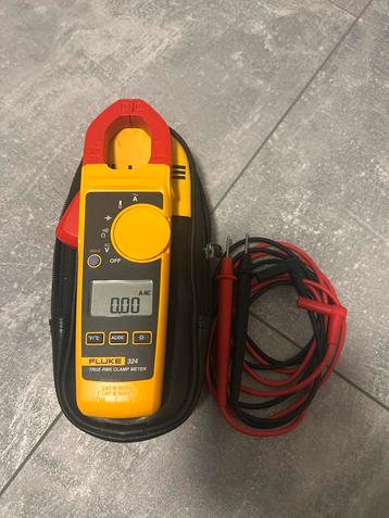 Fluke 324 True RMS Stroomtang Clamp Meter zo goed als nieuw beschikbaar voor biedingen