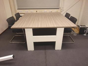Markant duo bureau + vergadertafel ( of 3x werkplek)