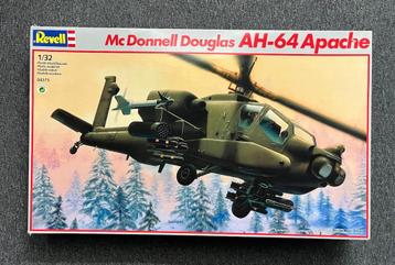 Revell AH-64 Apache 1/32 in nieuwe gesloten doos beschikbaar voor biedingen